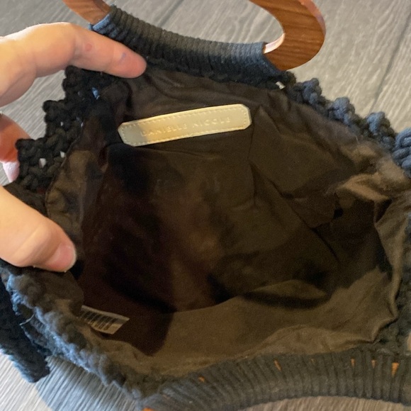 Danielle Nicole Macrame crossbody Fringe bag. Black with Wooden handles. - Picture 7 of 8